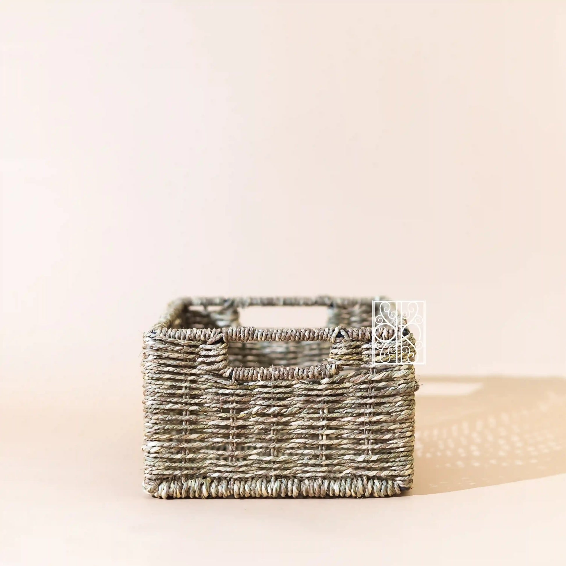 Natural wicker closet Organizer