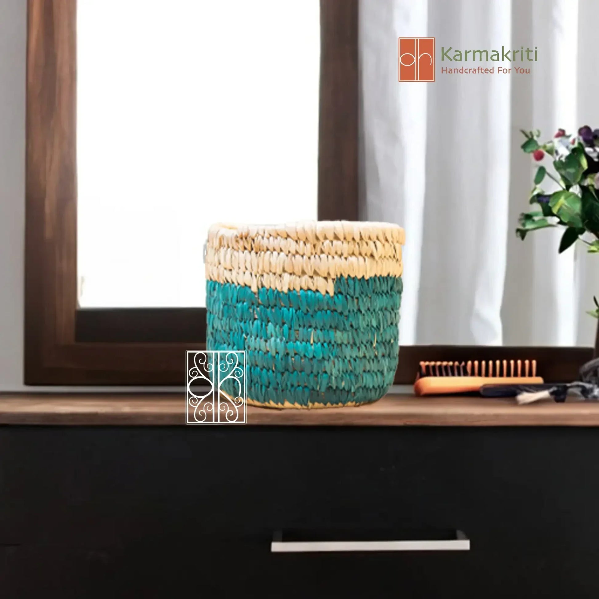 Handwoven Wicker Makeup Organizer - Seagrass penstand