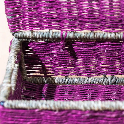 Wicker Storage box with lid - purple