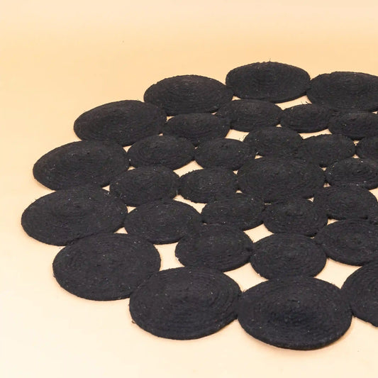 Round Rug - Round rug in living room