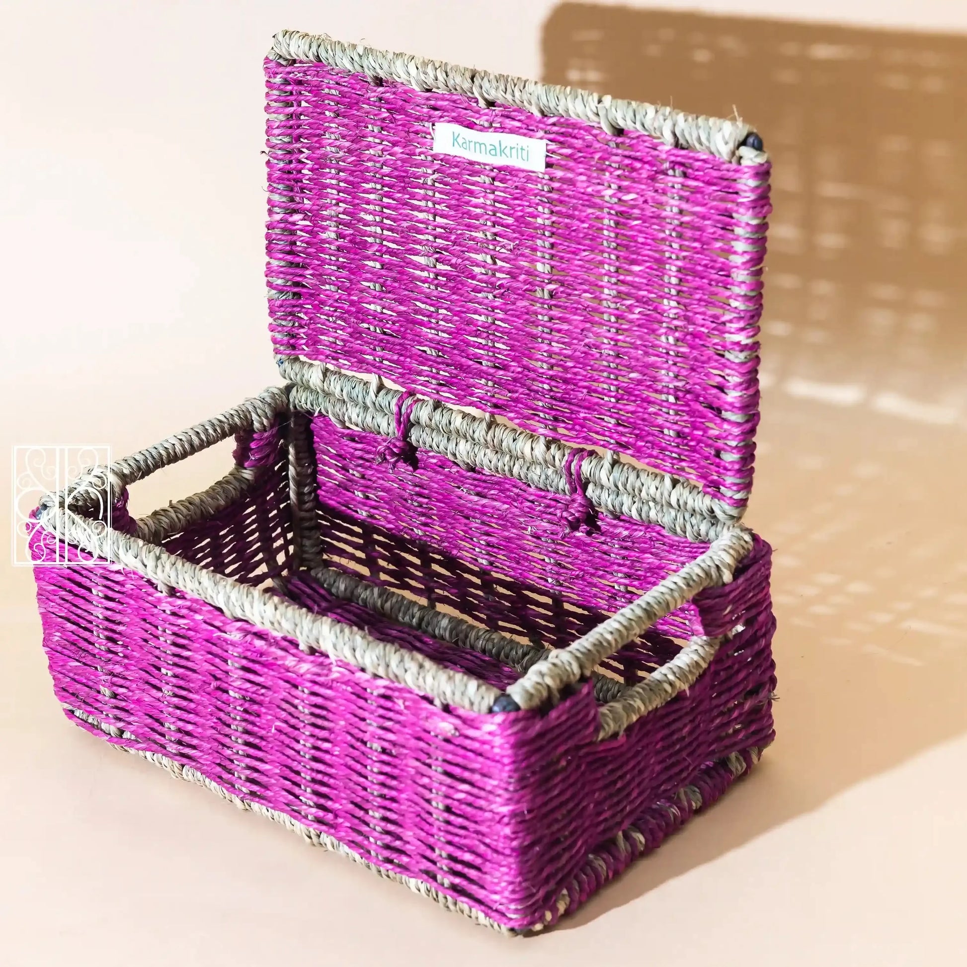 Wicker Storage box with lid - purple