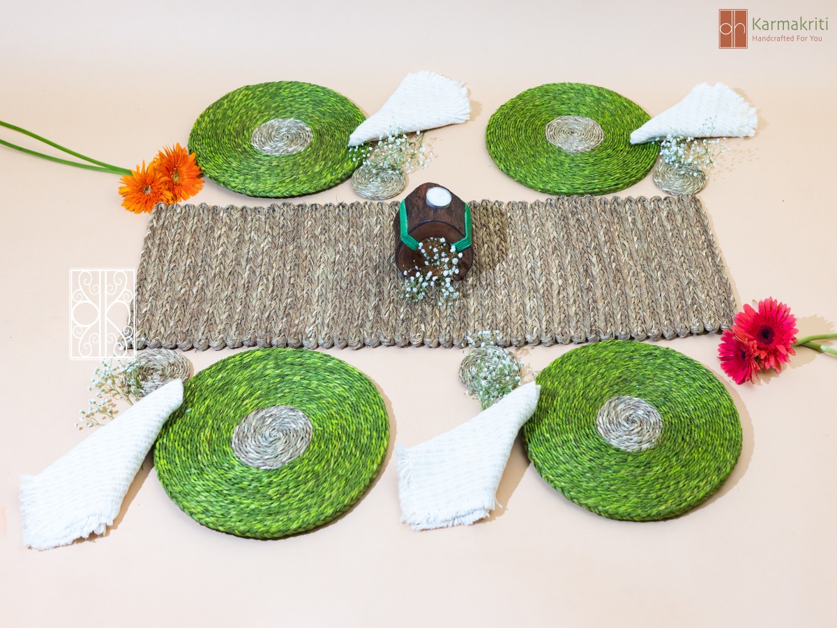 The Complete Grass Dinning Table Placemat (Set of 6)